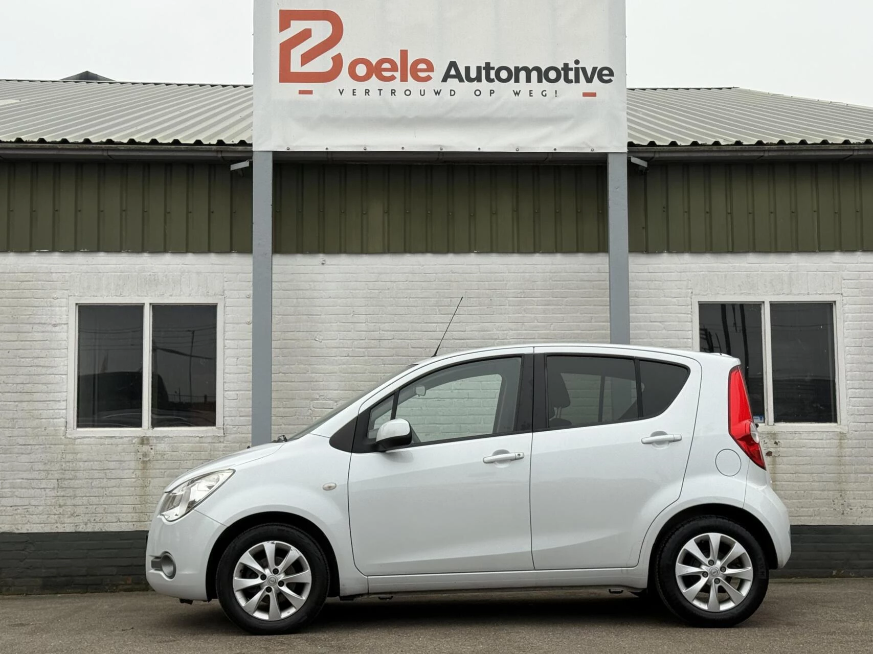 Hoofdafbeelding Opel Agila