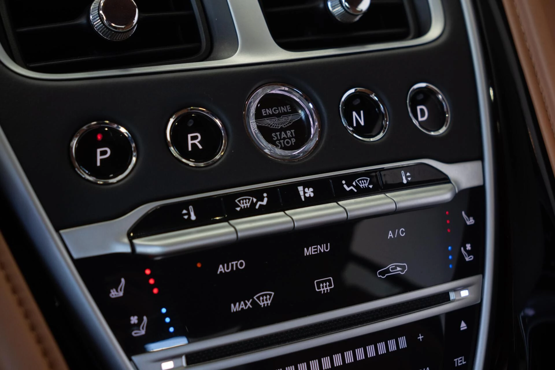 Hoofdafbeelding Aston Martin DB11