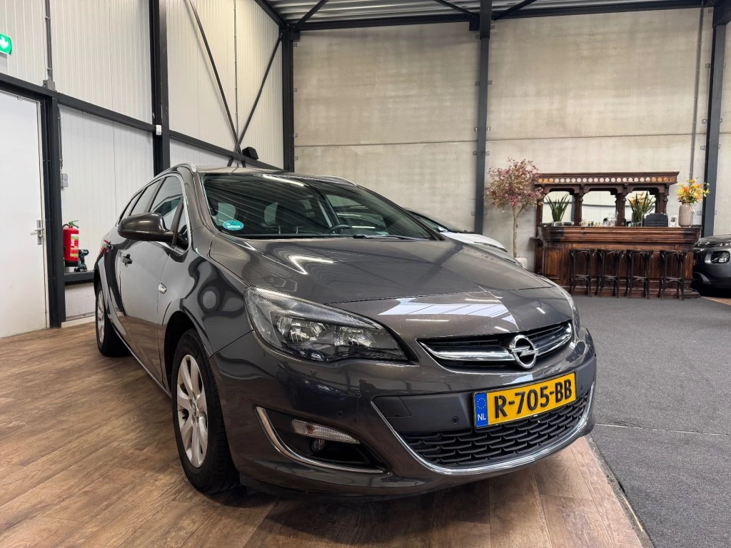 Hoofdafbeelding Opel Astra