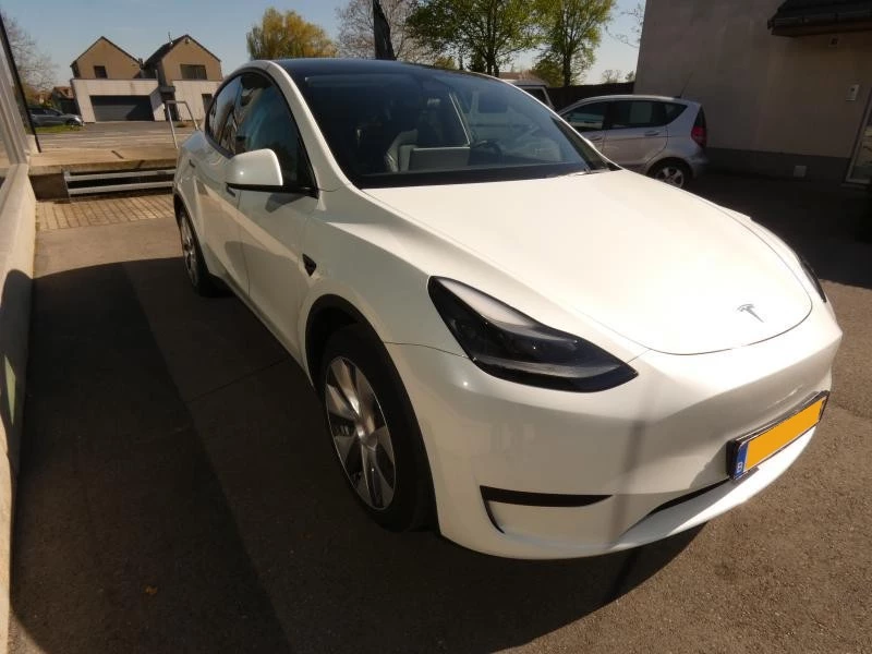 Hoofdafbeelding Tesla Model Y