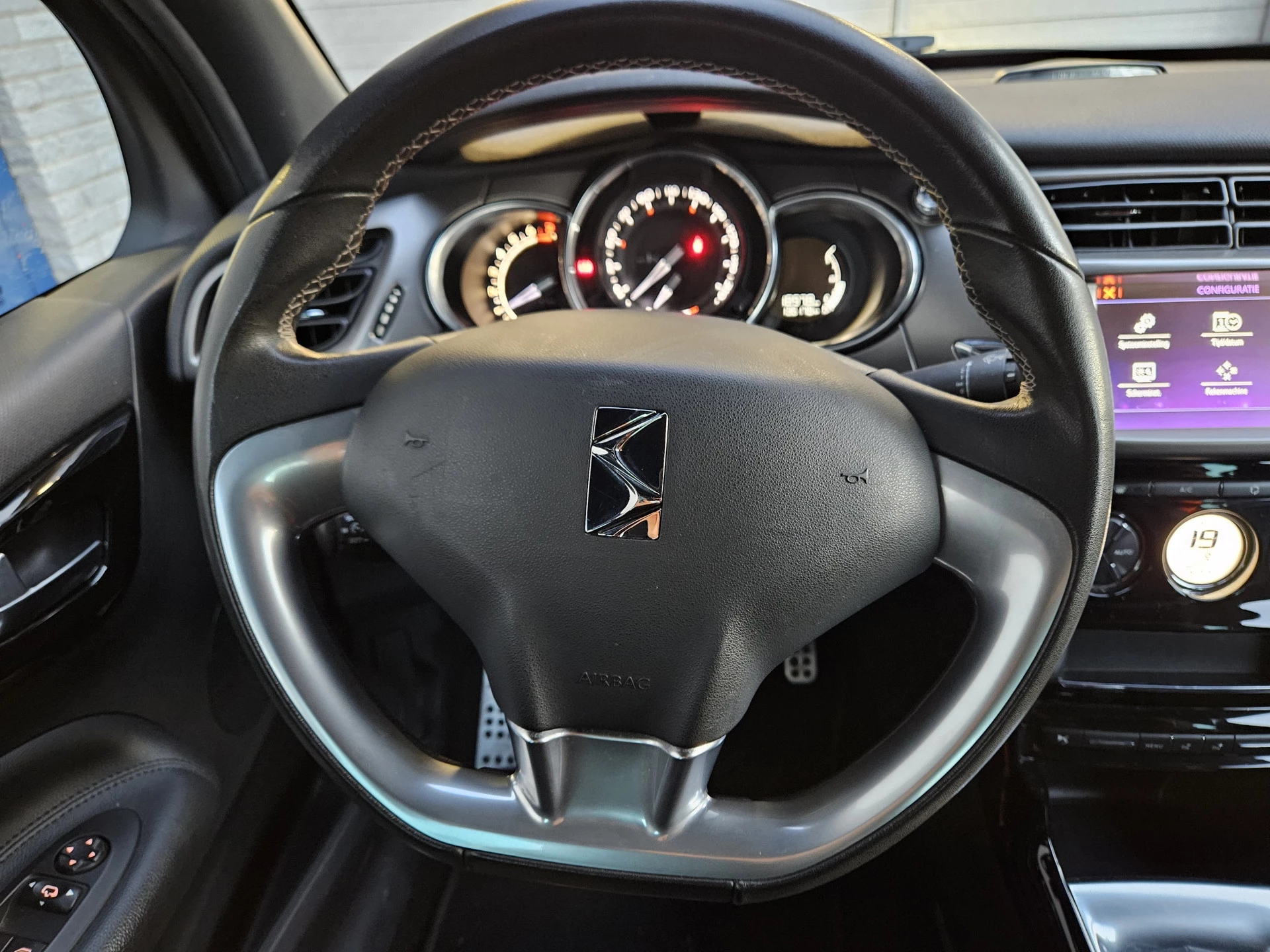 Hoofdafbeelding DS DS 3