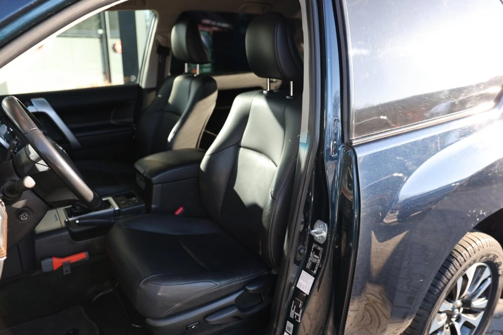 Hoofdafbeelding Toyota Land Cruiser