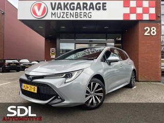 Hoofdafbeelding Toyota Corolla Toyota Corolla 1.8 Hybrid Dynamic // FULL LED // HALF LEDER // ADAPT. CRUISE // KEYLESS // CAMERA // STOELVERWARMING // CARPLAY //
