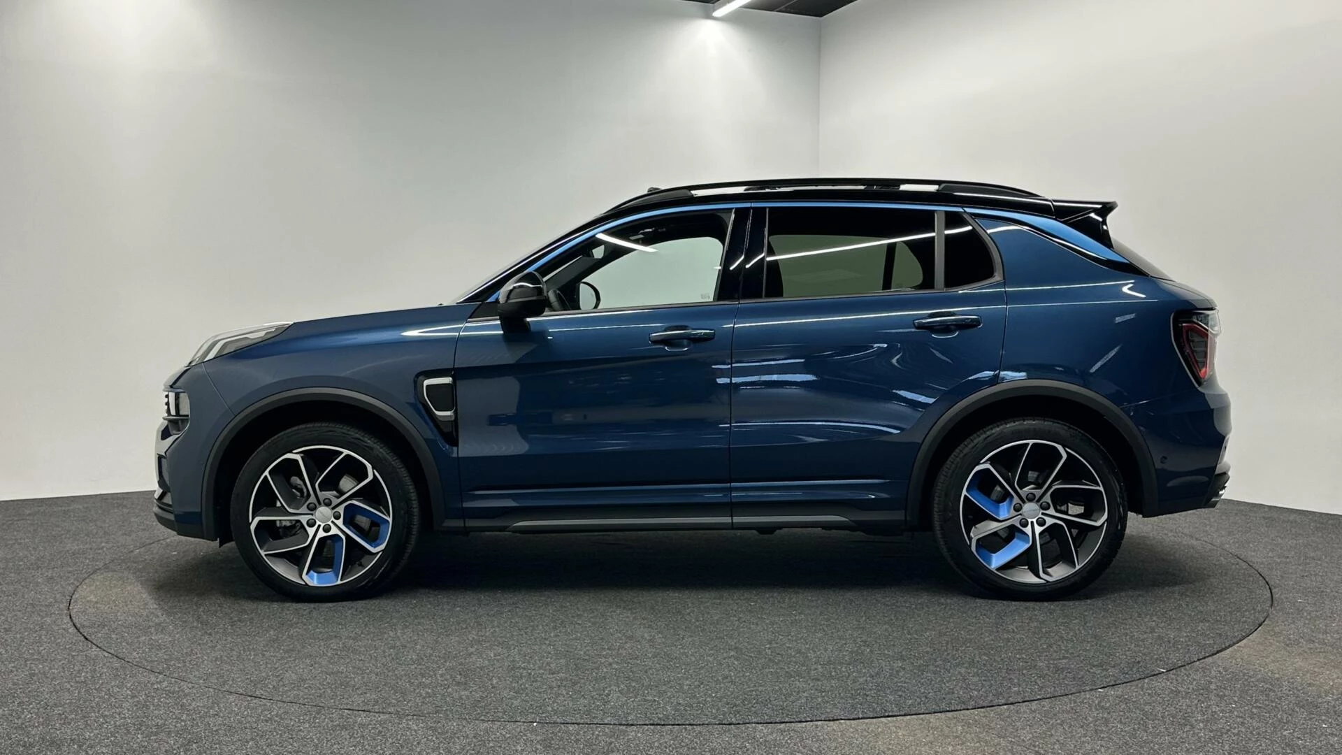 Hoofdafbeelding Lynk & Co 01