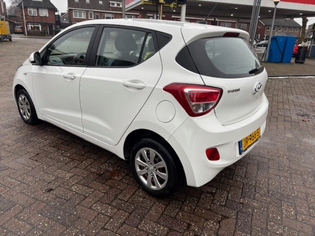 Hoofdafbeelding Hyundai i10