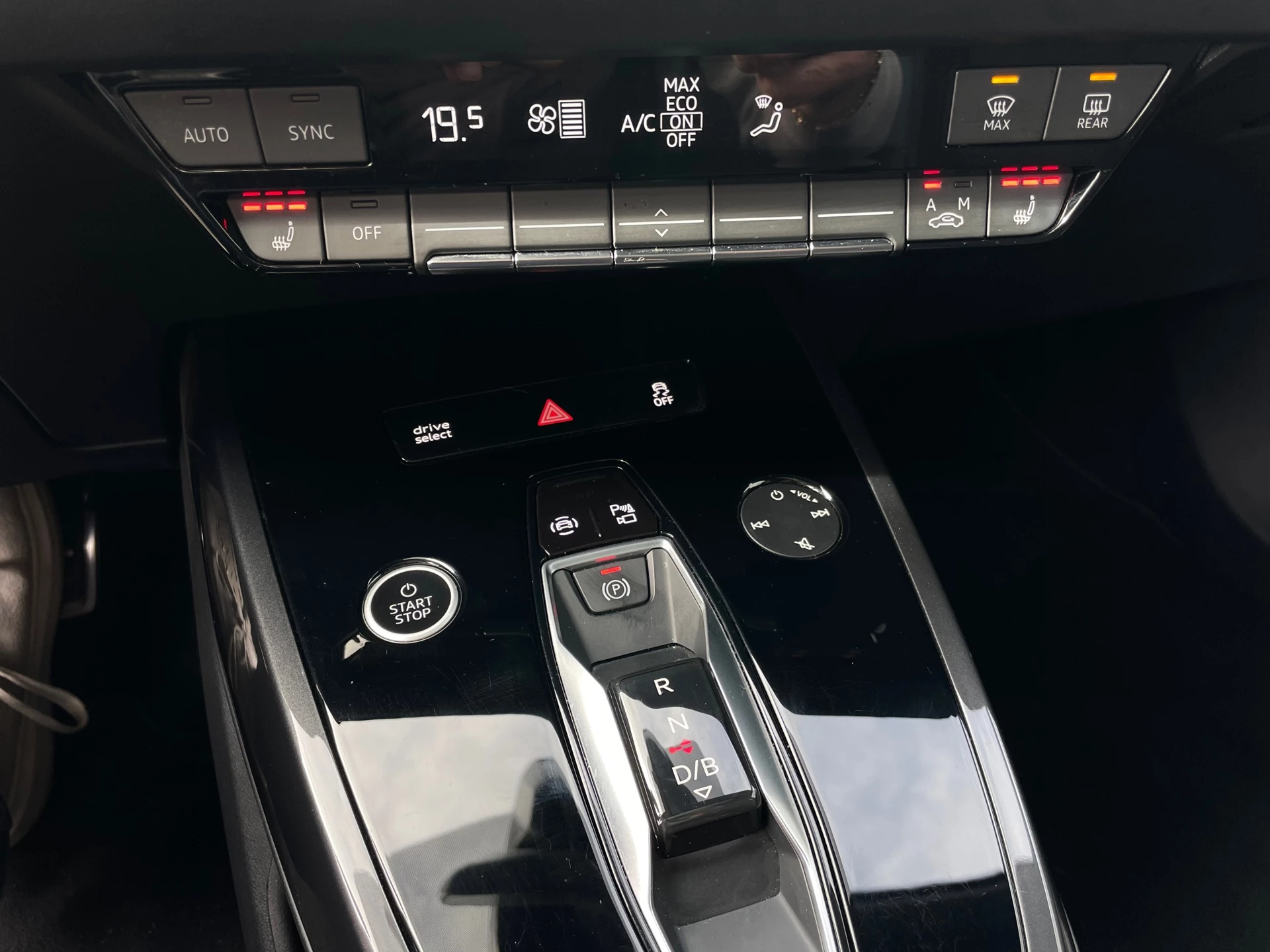 Hoofdafbeelding Audi Q4 e-tron