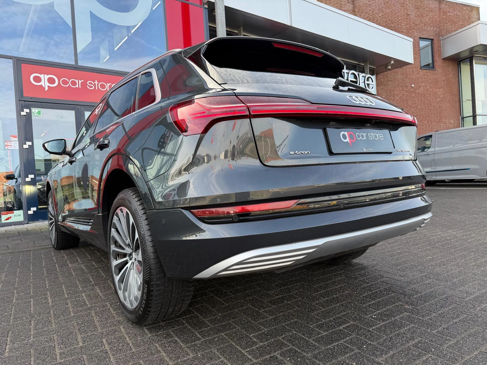 Hoofdafbeelding Audi e-tron