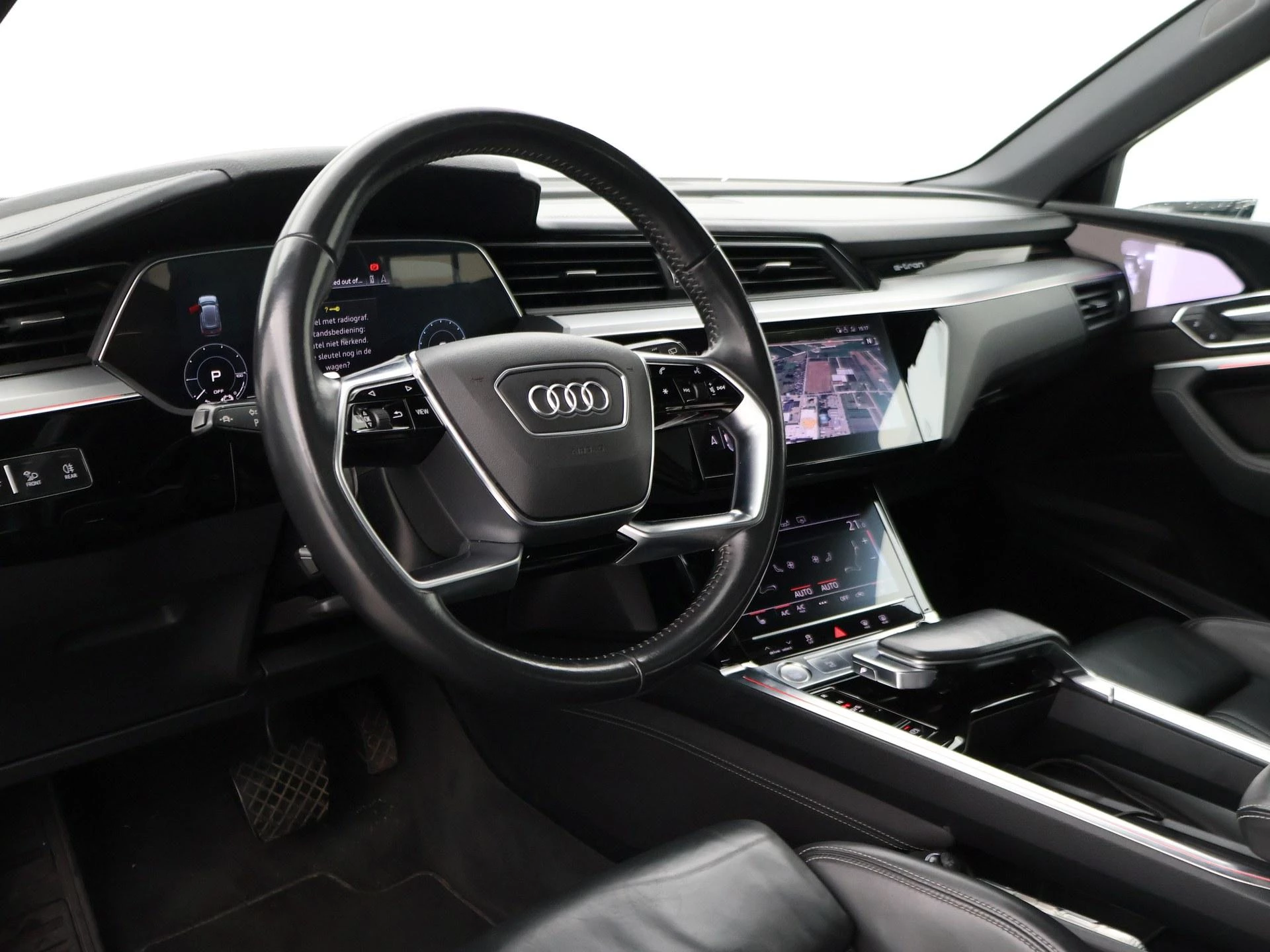 Hoofdafbeelding Audi e-tron