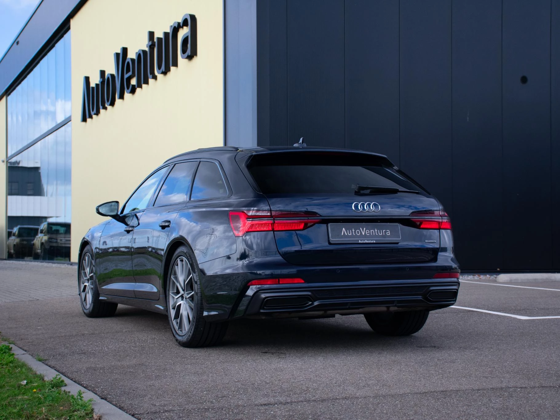 Hoofdafbeelding Audi A6