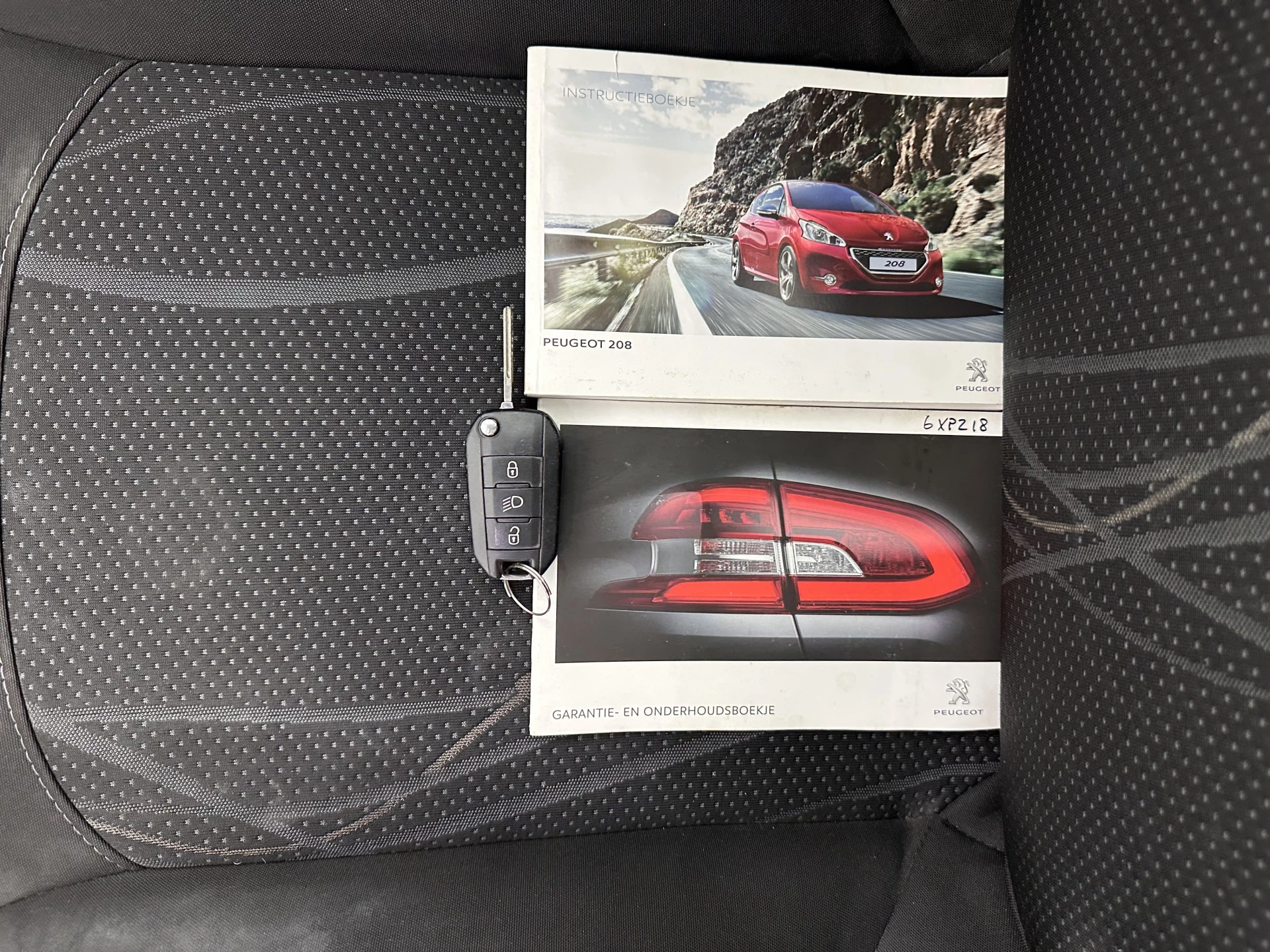 Hoofdafbeelding Peugeot 208