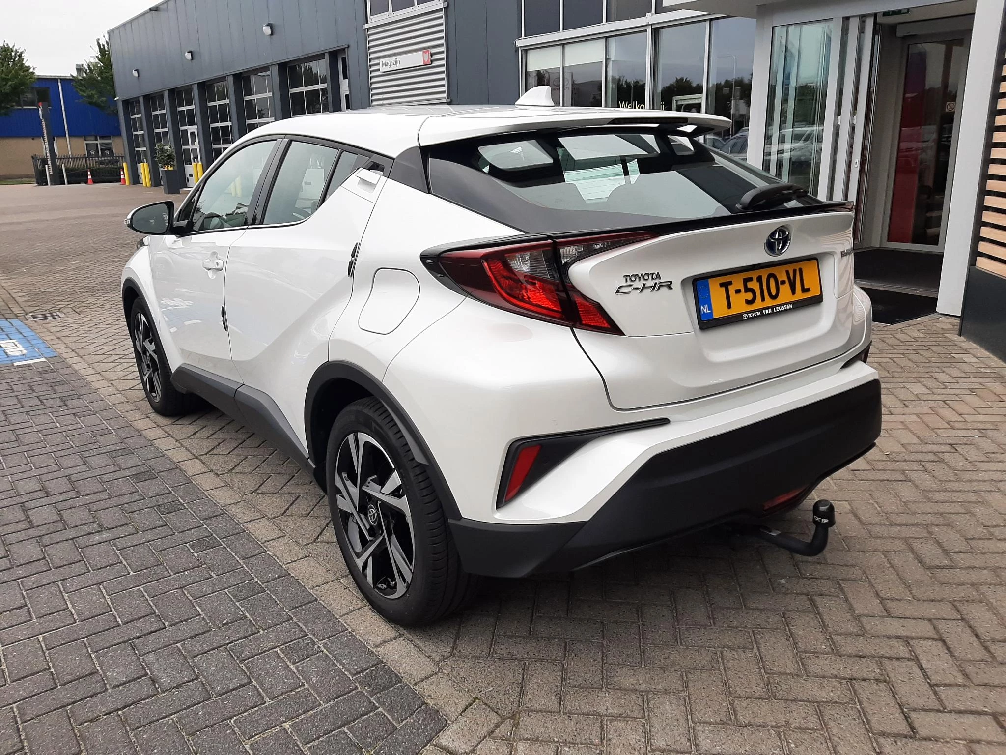 Hoofdafbeelding Toyota C-HR