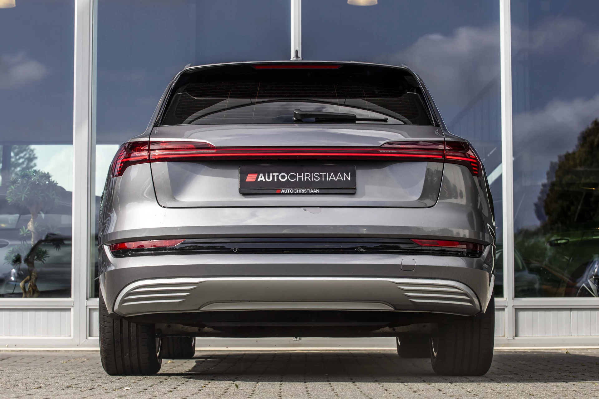 Hoofdafbeelding Audi e-tron
