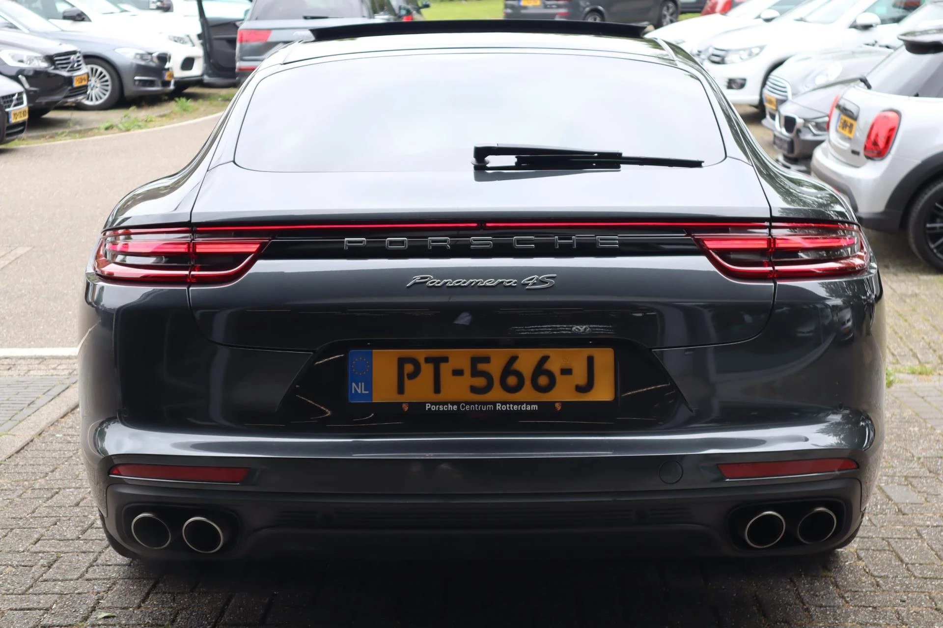 Hoofdafbeelding Porsche Panamera