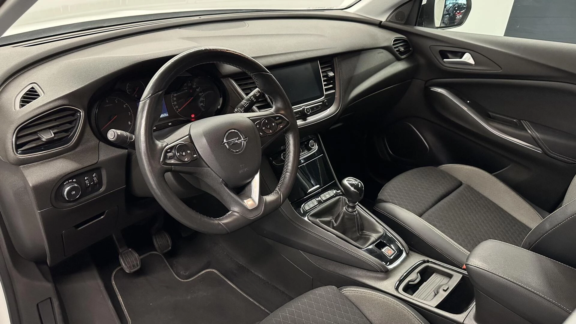 Hoofdafbeelding Opel Grandland X