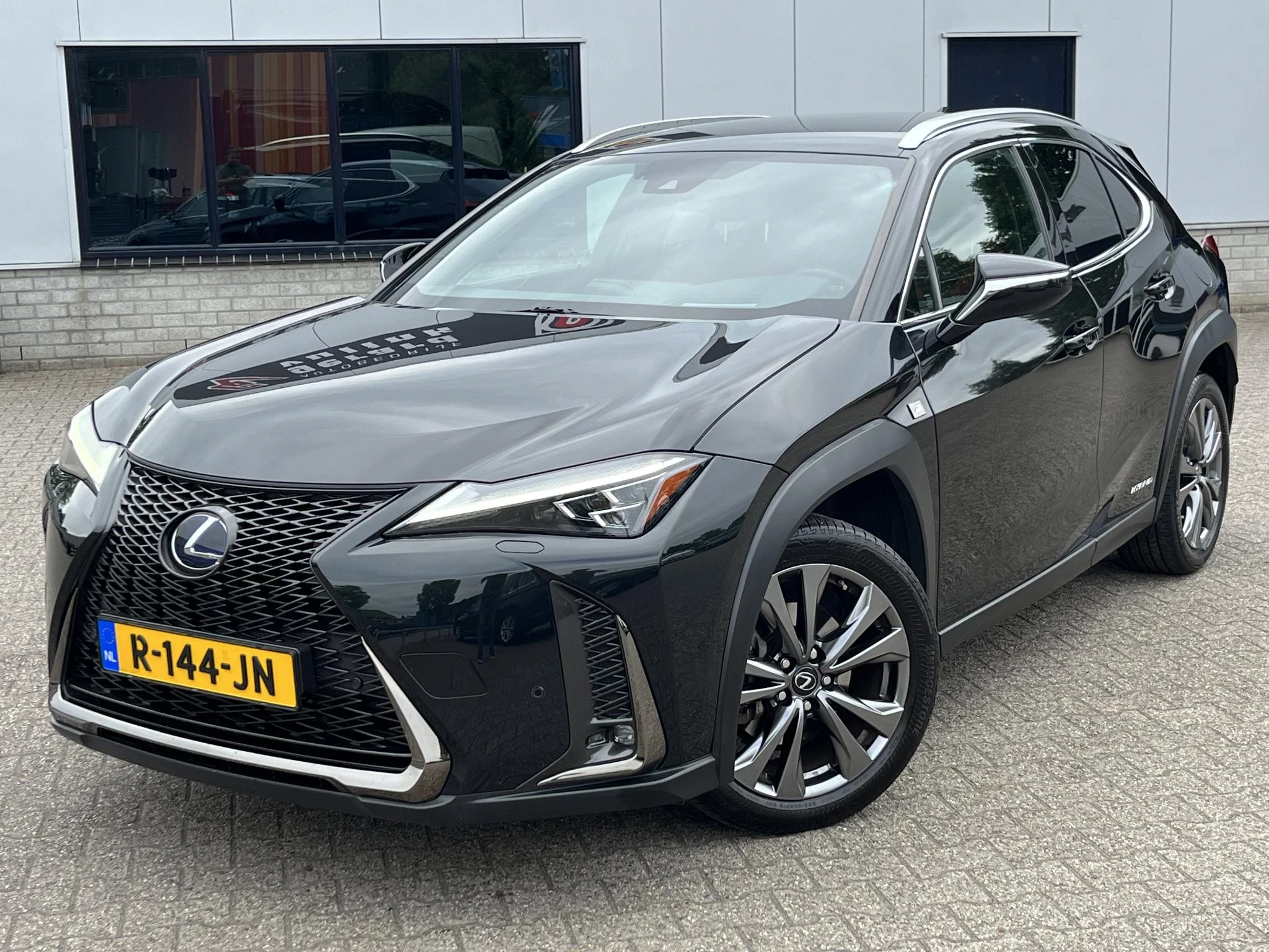 Hoofdafbeelding Lexus UX