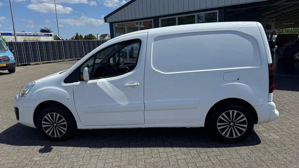 Hoofdafbeelding Peugeot Partner