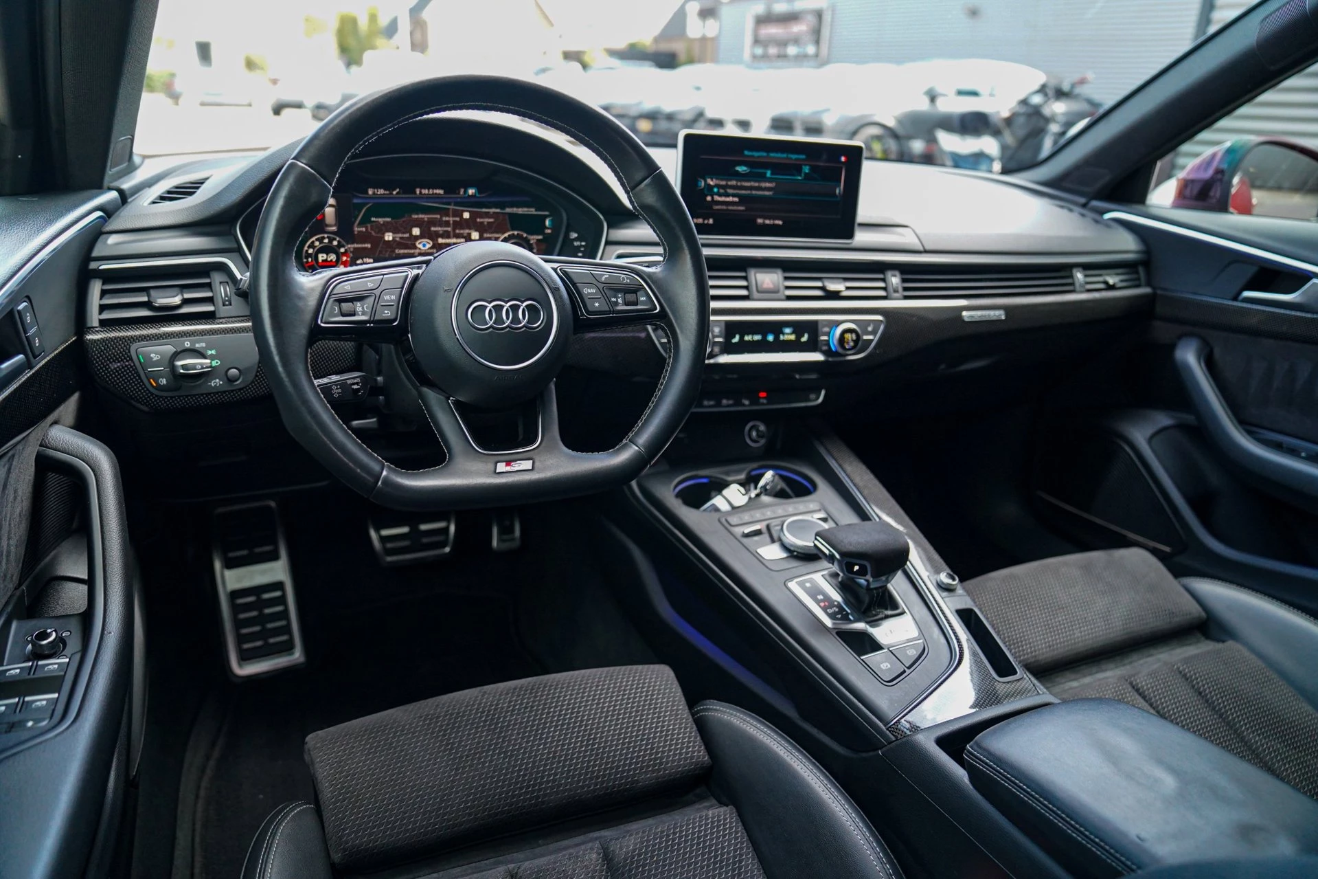 Hoofdafbeelding Audi S4