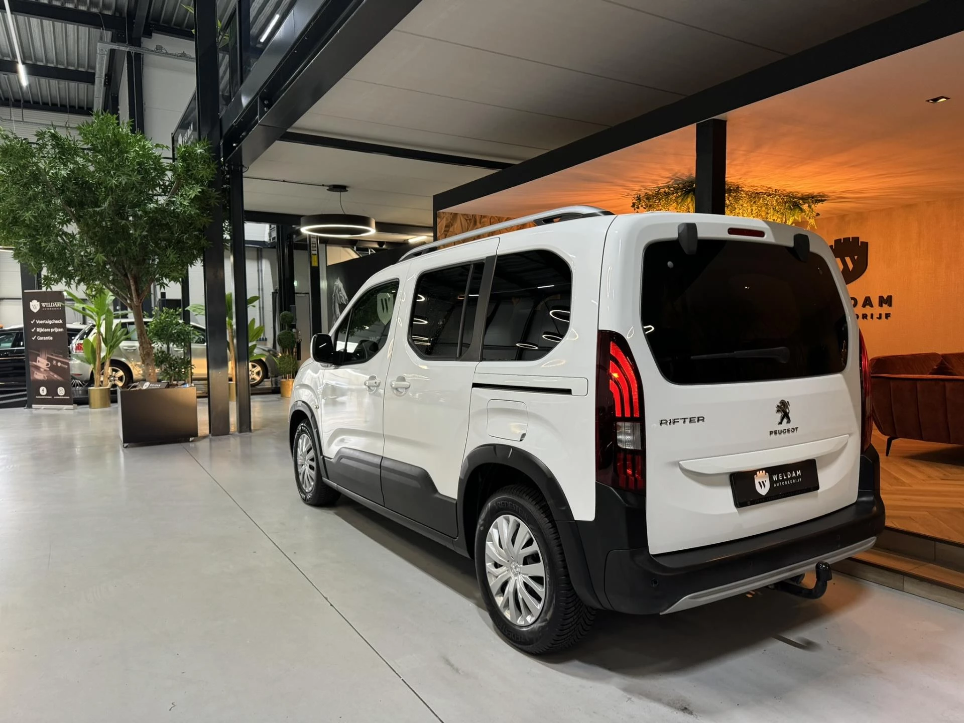 Hoofdafbeelding Peugeot Rifter