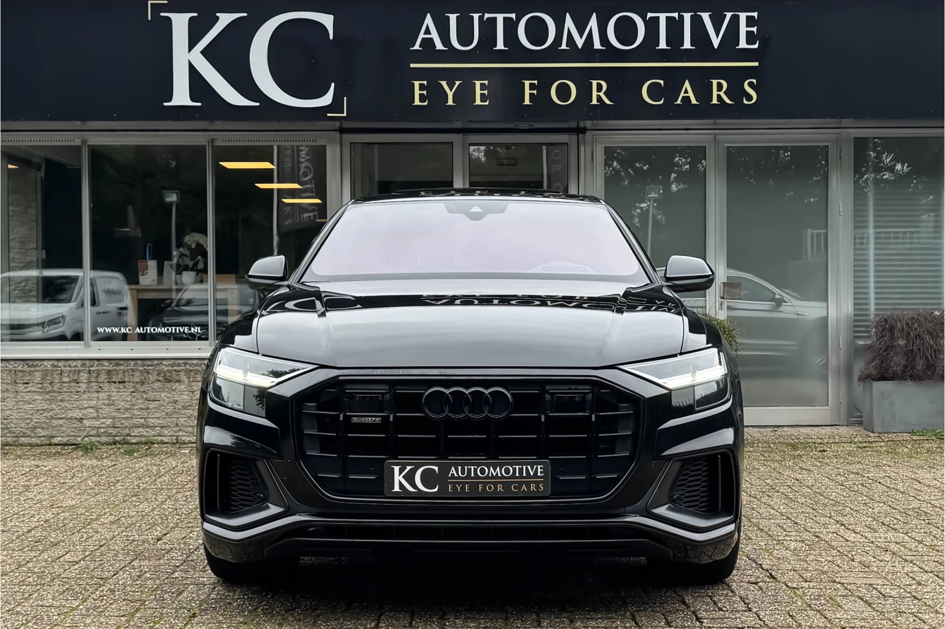 Hoofdafbeelding Audi Q8