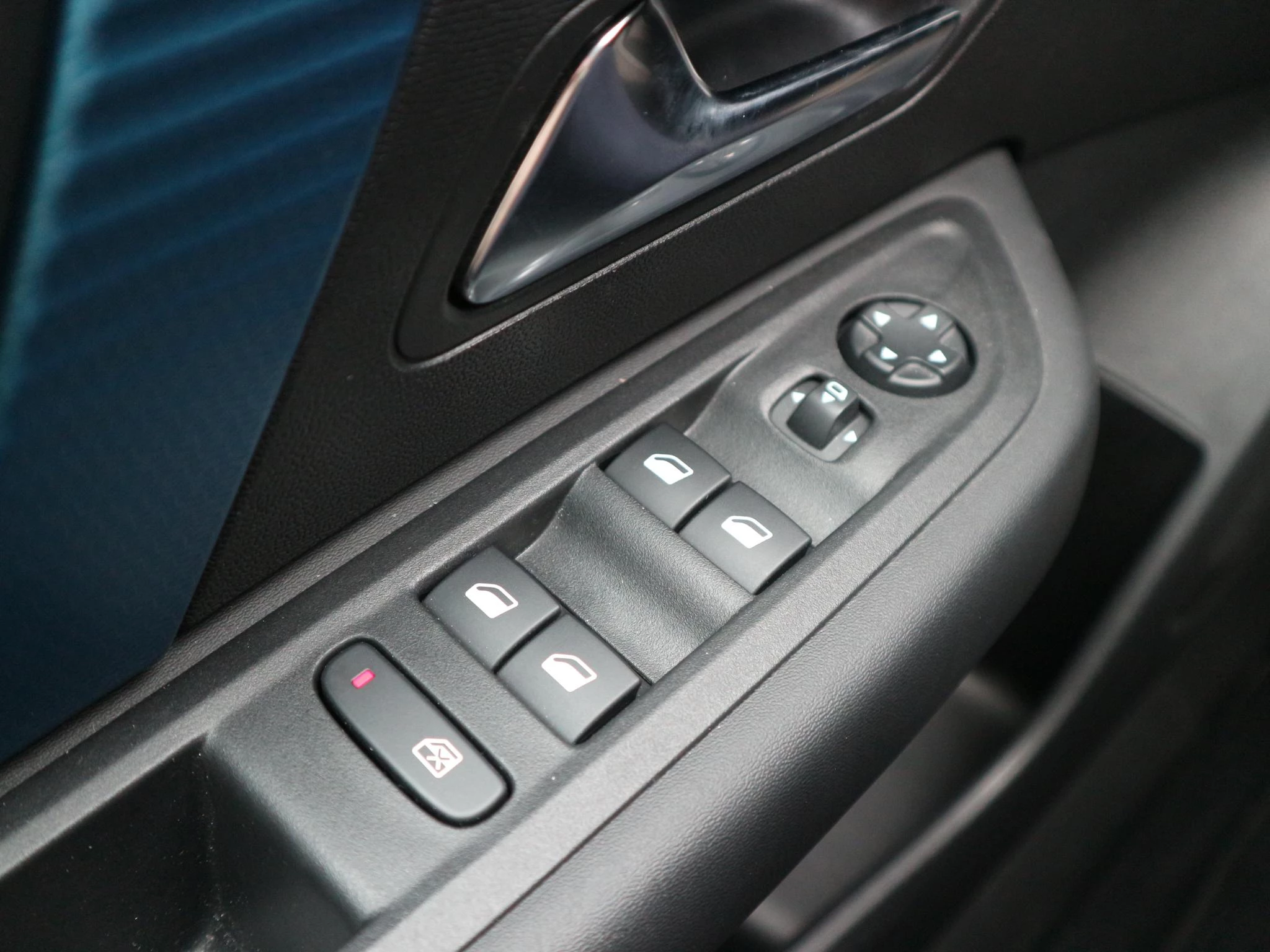 Hoofdafbeelding Citroën ë-C4