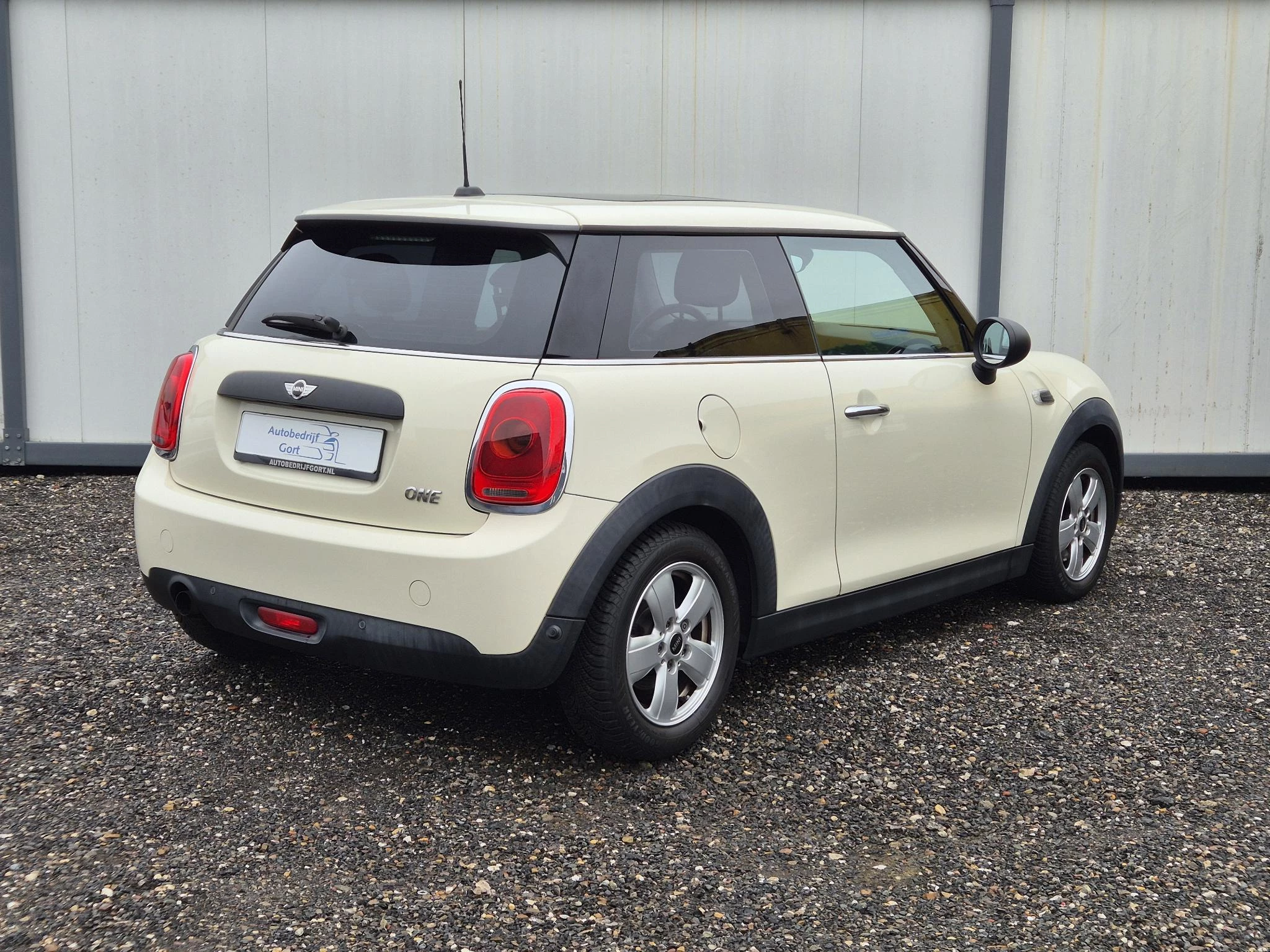 Hoofdafbeelding MINI One