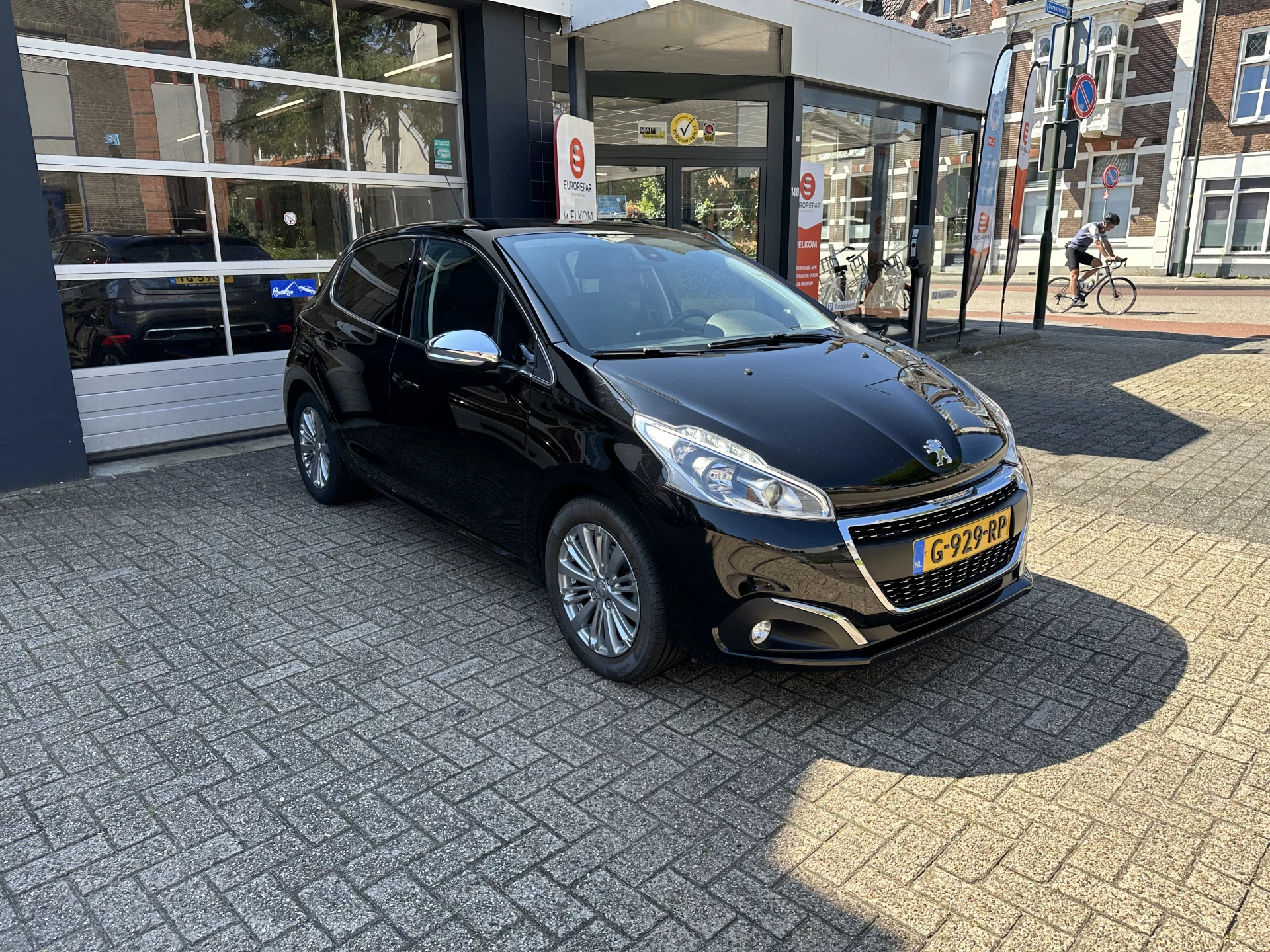 Hoofdafbeelding Peugeot 208