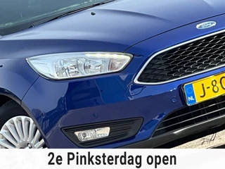 Ford Focus Wagon 1.0 Titanium - Deep Impact Blue - Stoel/Stuur/Voorraam verwarming