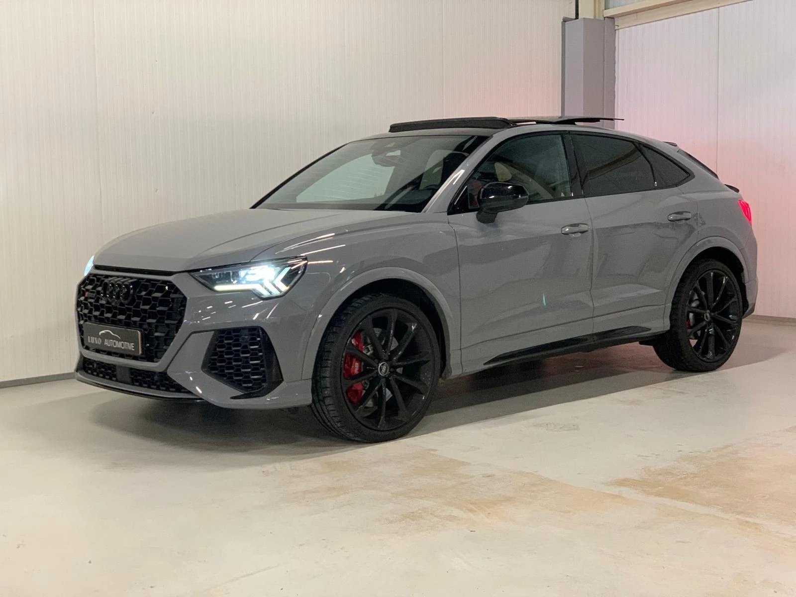 Hoofdafbeelding Audi RSQ3