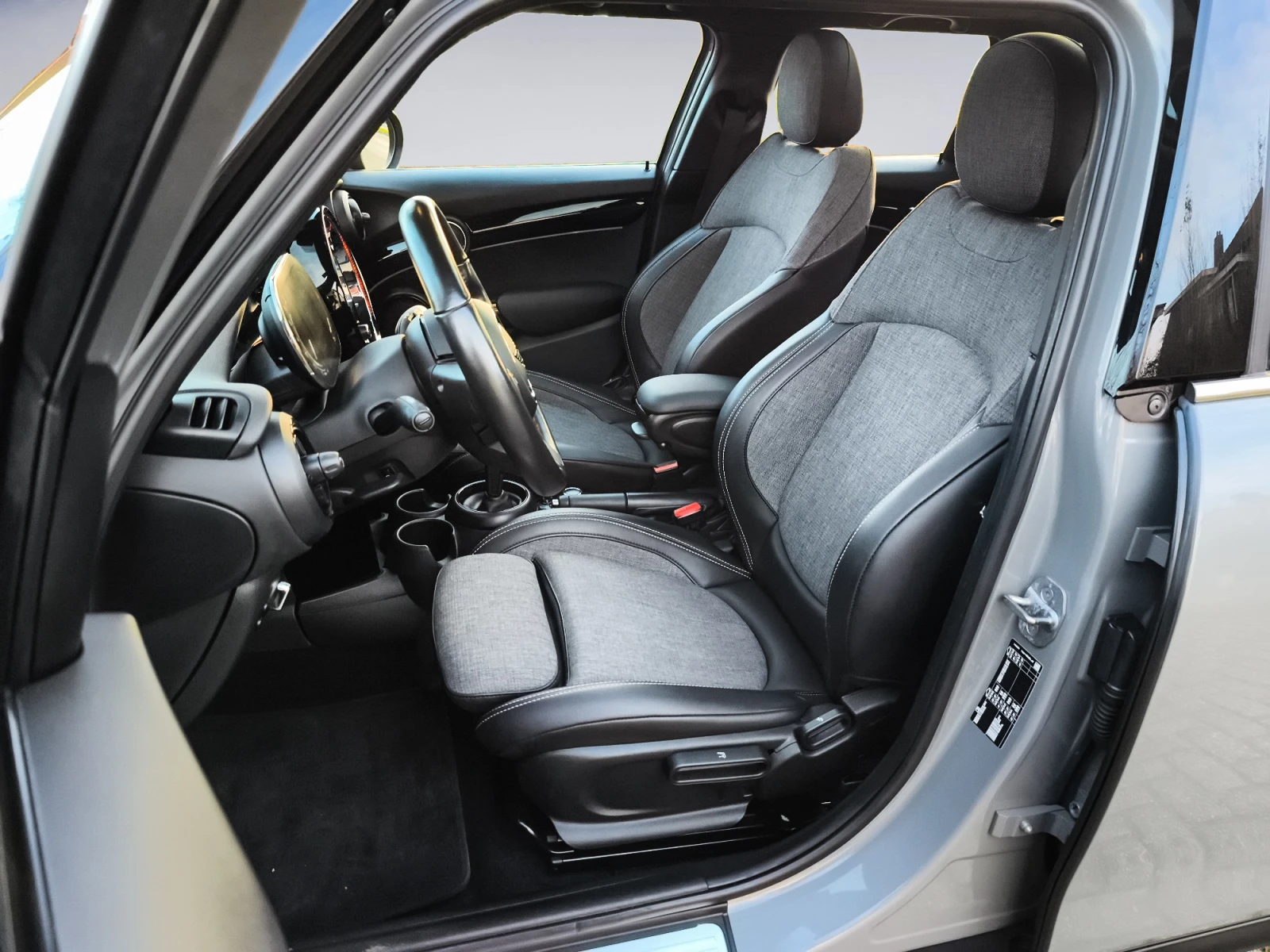 Hoofdafbeelding MINI One