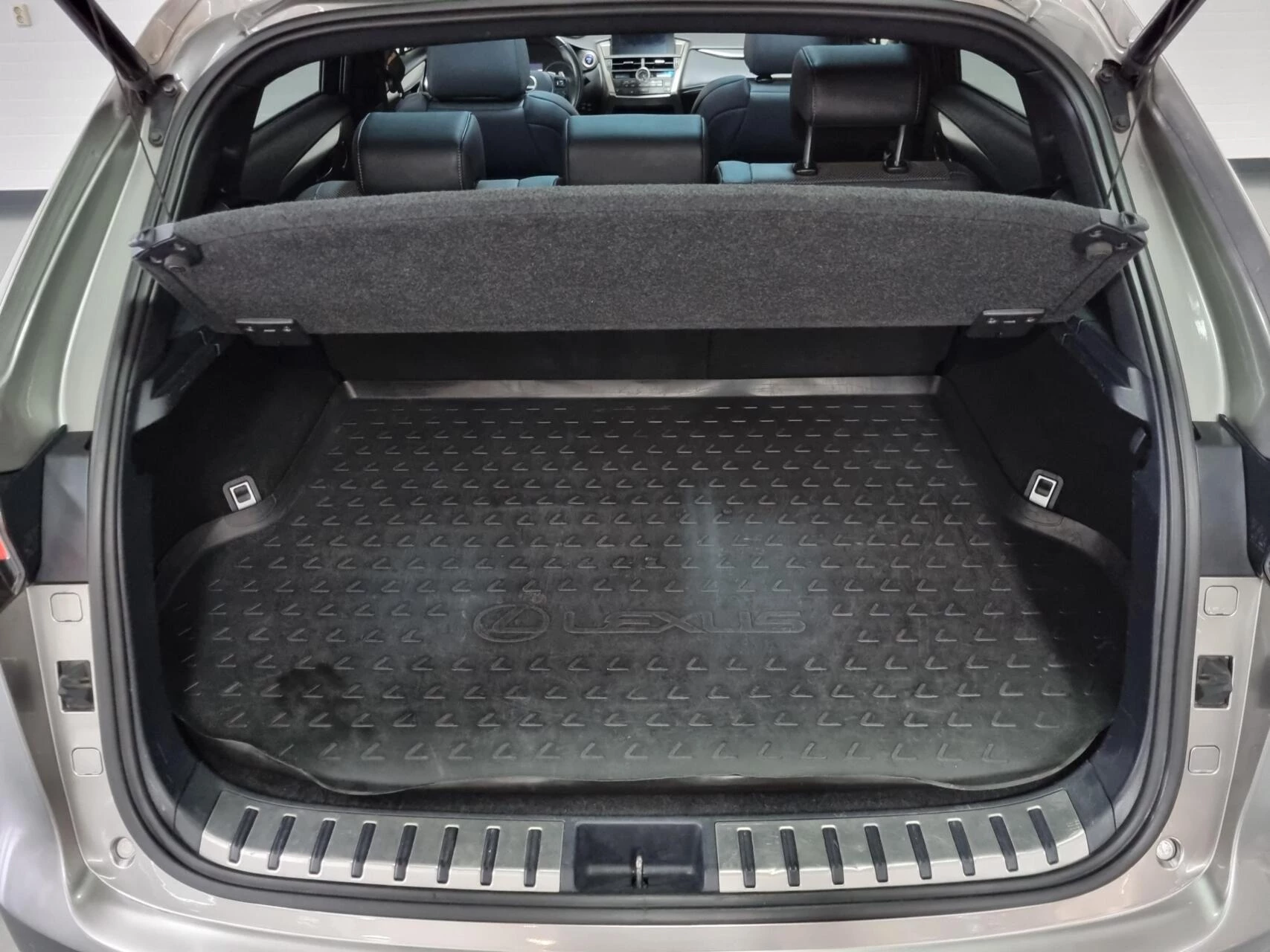 Hoofdafbeelding Lexus NX