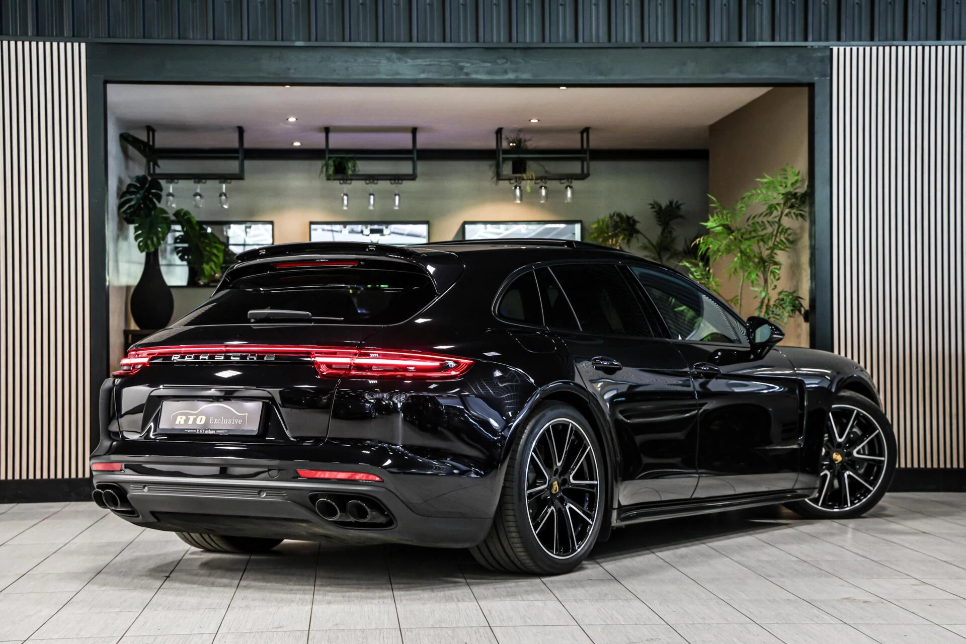 Hoofdafbeelding Porsche Panamera