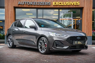 Hoofdafbeelding Ford Focus Ford Focus 1.0 EcoBoost Hybrid ST Line Camera Cruise Navigatie DAB+ Keyless