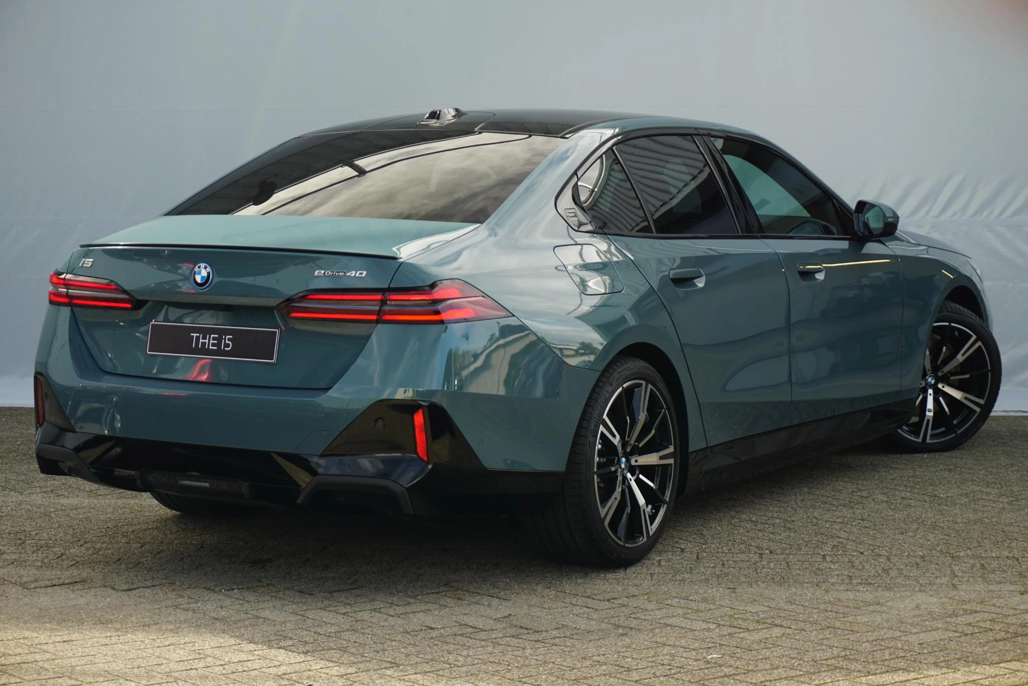Hoofdafbeelding BMW i5