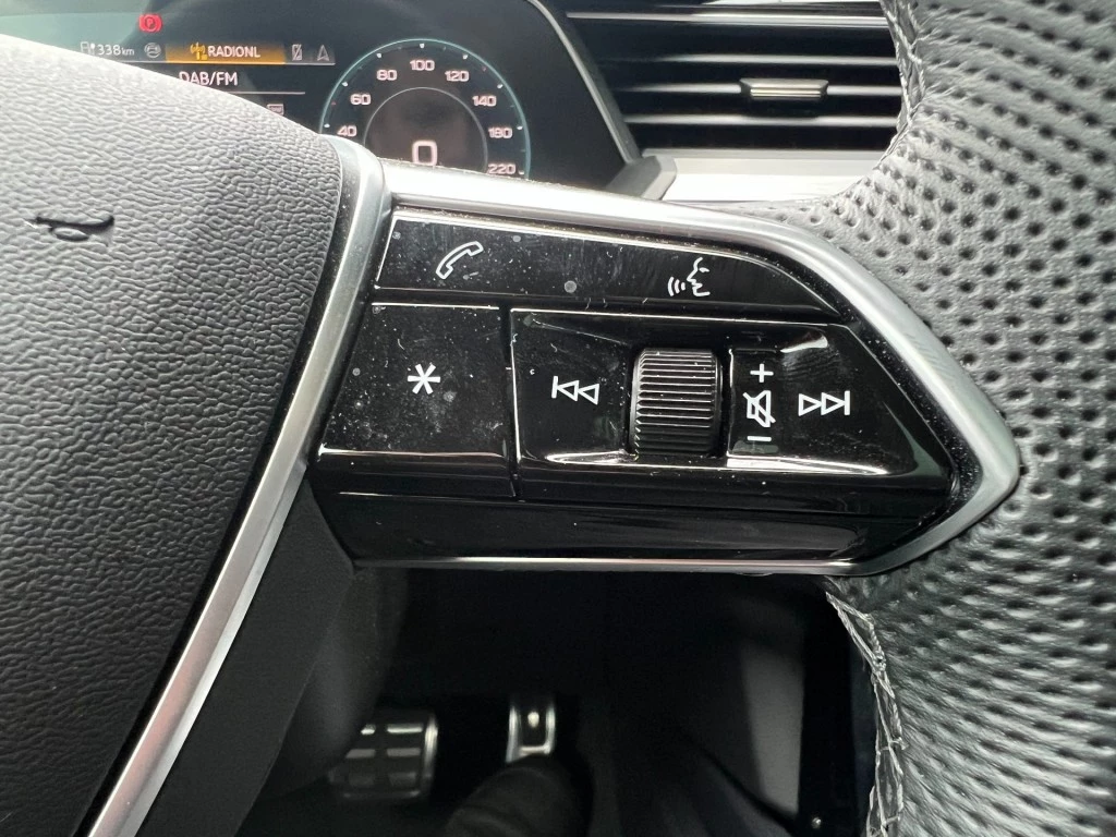 Hoofdafbeelding Audi Q8 e-tron