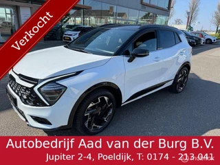 Kia Sportage 1.6 T PHEV AWD GT-Line  2 tone Wit  met Zwart dak ,  GT Uitvoering , Dodehoek detectie  Electrische achterklep , QI Telefoonlader , Elect. verstelbare voor stoelen , 65 km volledig electrisch rijden - hierna hybride ,