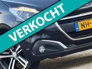 Hoofdafbeelding Peugeot 208 Peugeot 208 1.2 PureTech B.L. Executive - Noir Perla Nera - Nav/Bl.tooth/Cruise