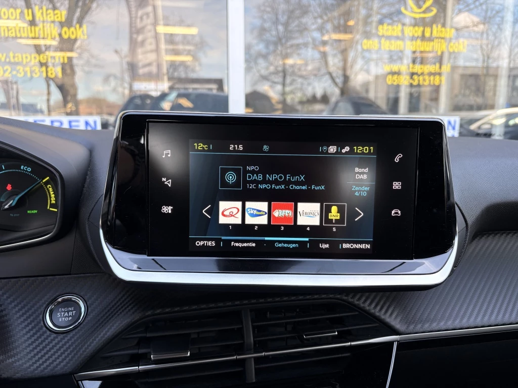 Hoofdafbeelding Peugeot e-208