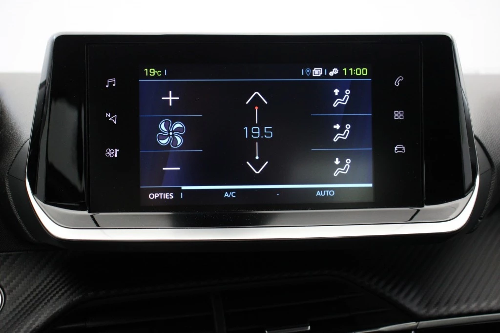 Hoofdafbeelding Peugeot e-208