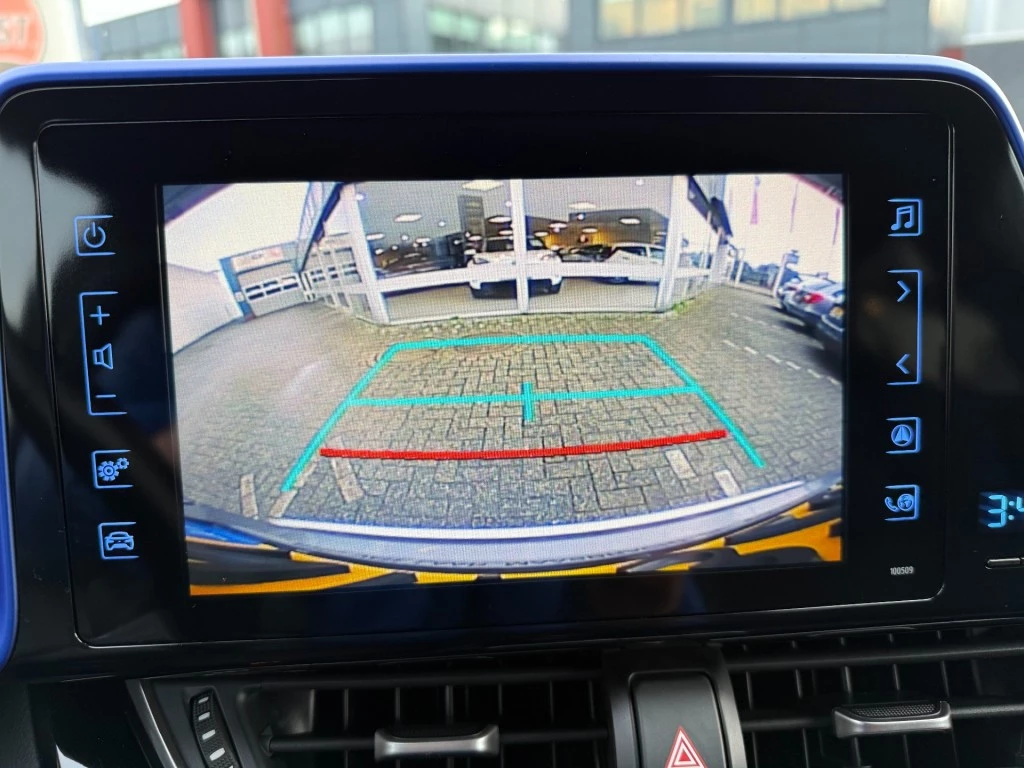 Hoofdafbeelding Toyota C-HR