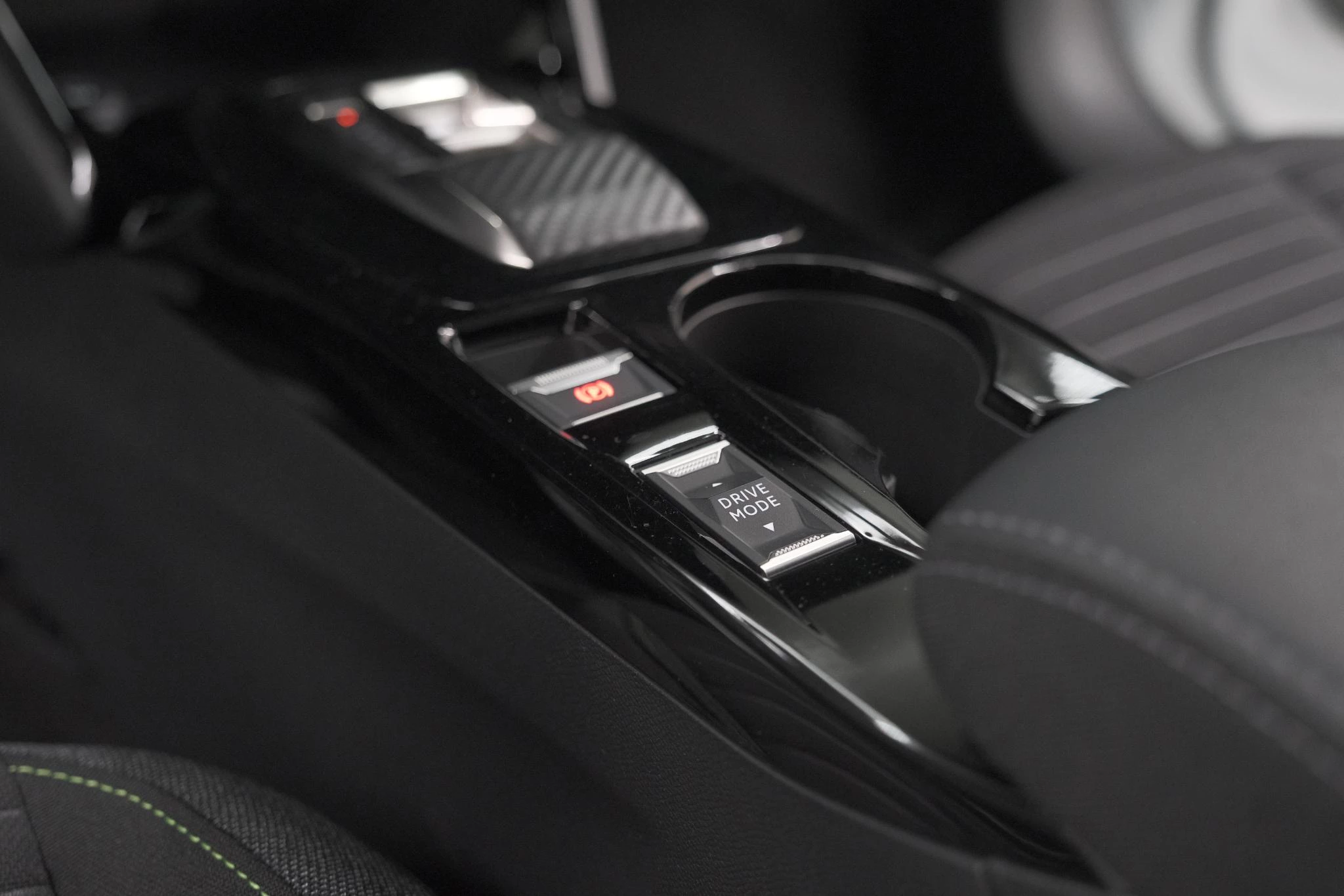 Hoofdafbeelding Peugeot e-208