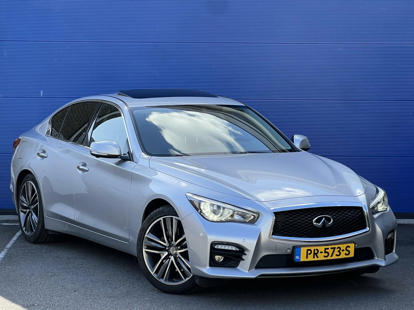 Hoofdafbeelding Infiniti Q