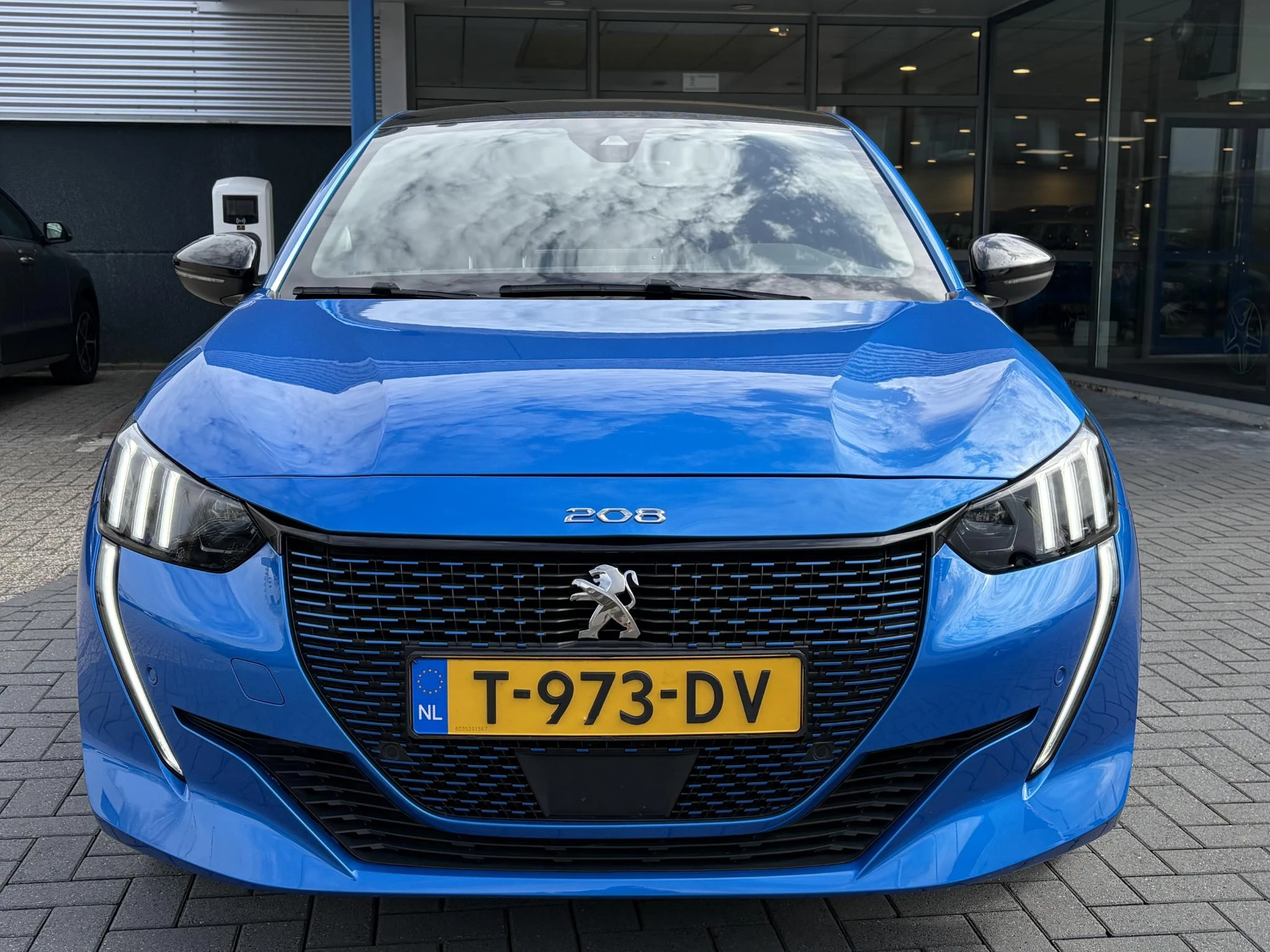 Hoofdafbeelding Peugeot e-208