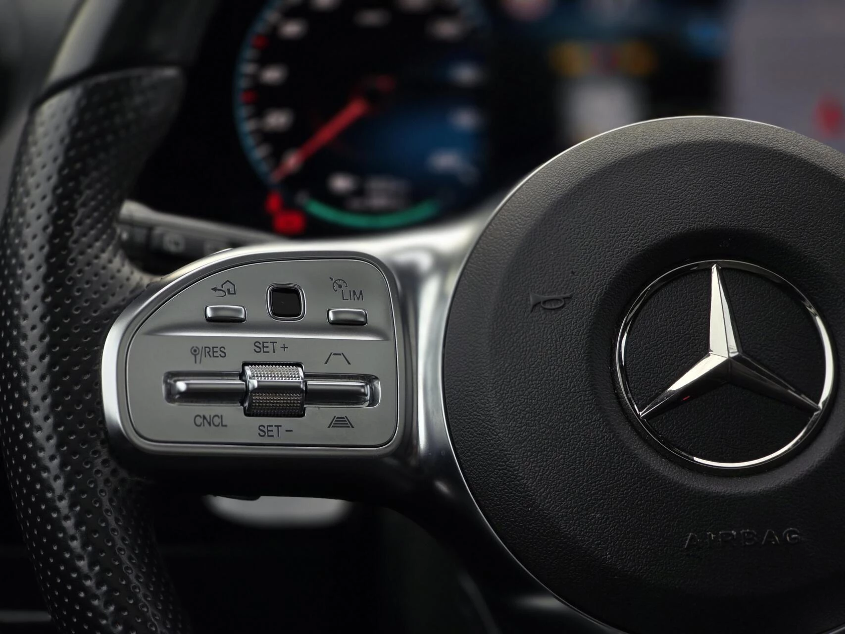 Hoofdafbeelding Mercedes-Benz EQA