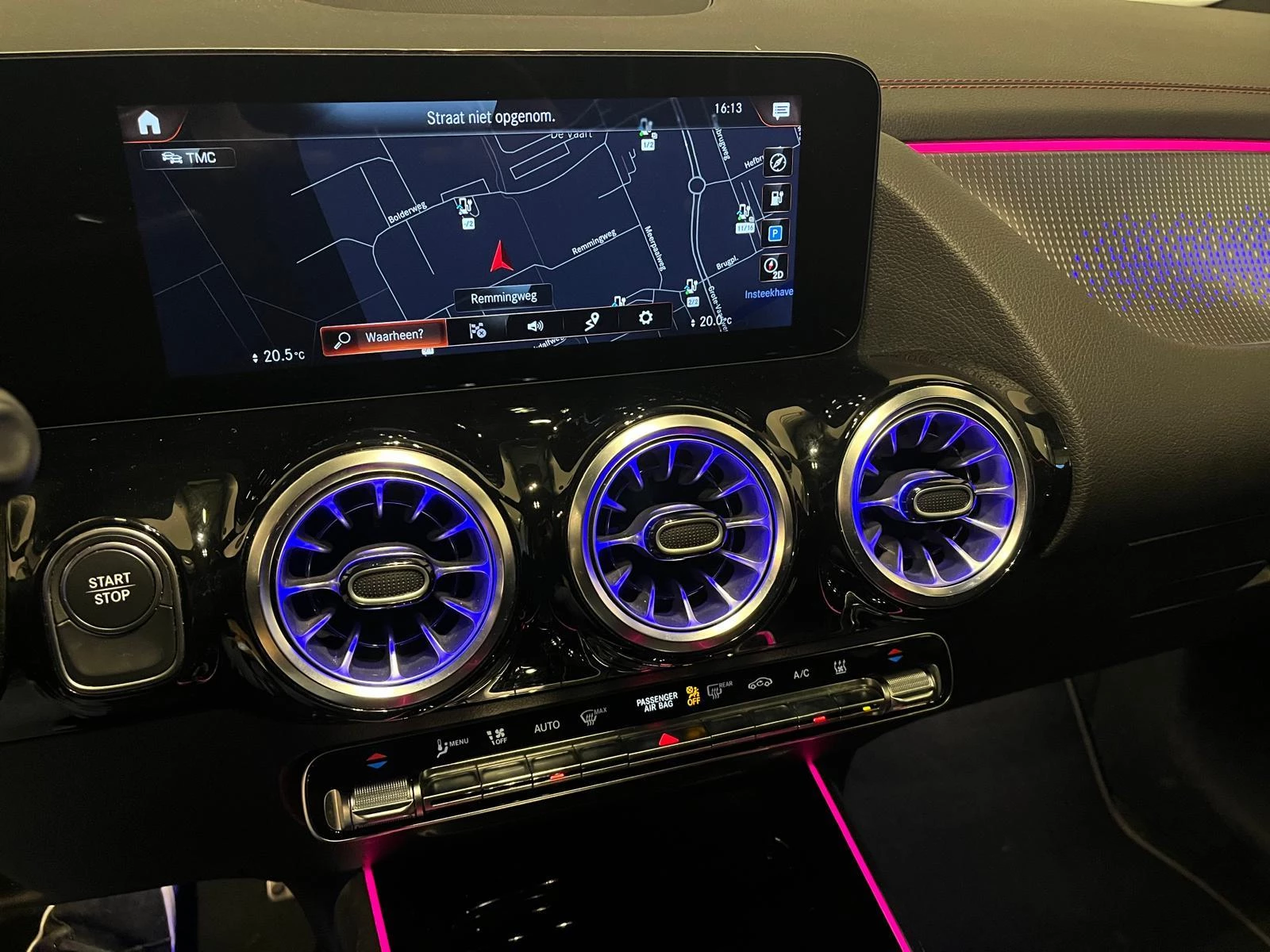 Hoofdafbeelding Mercedes-Benz EQA