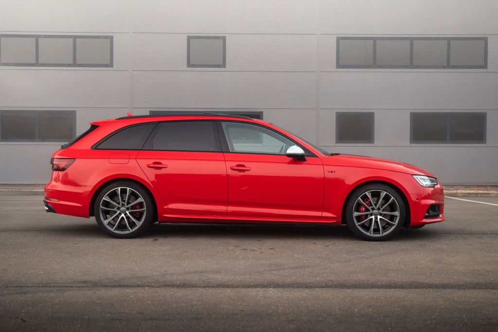 Hoofdafbeelding Audi S4