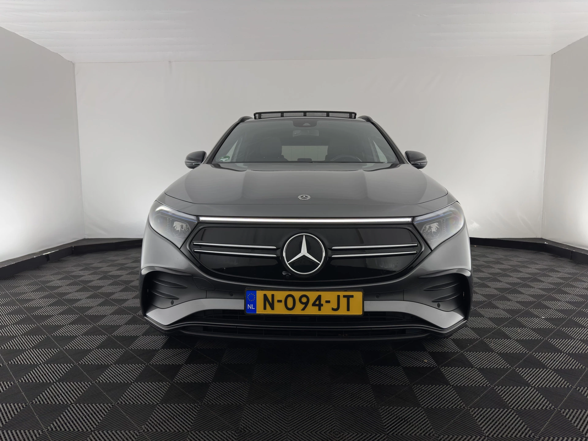 Hoofdafbeelding Mercedes-Benz EQA