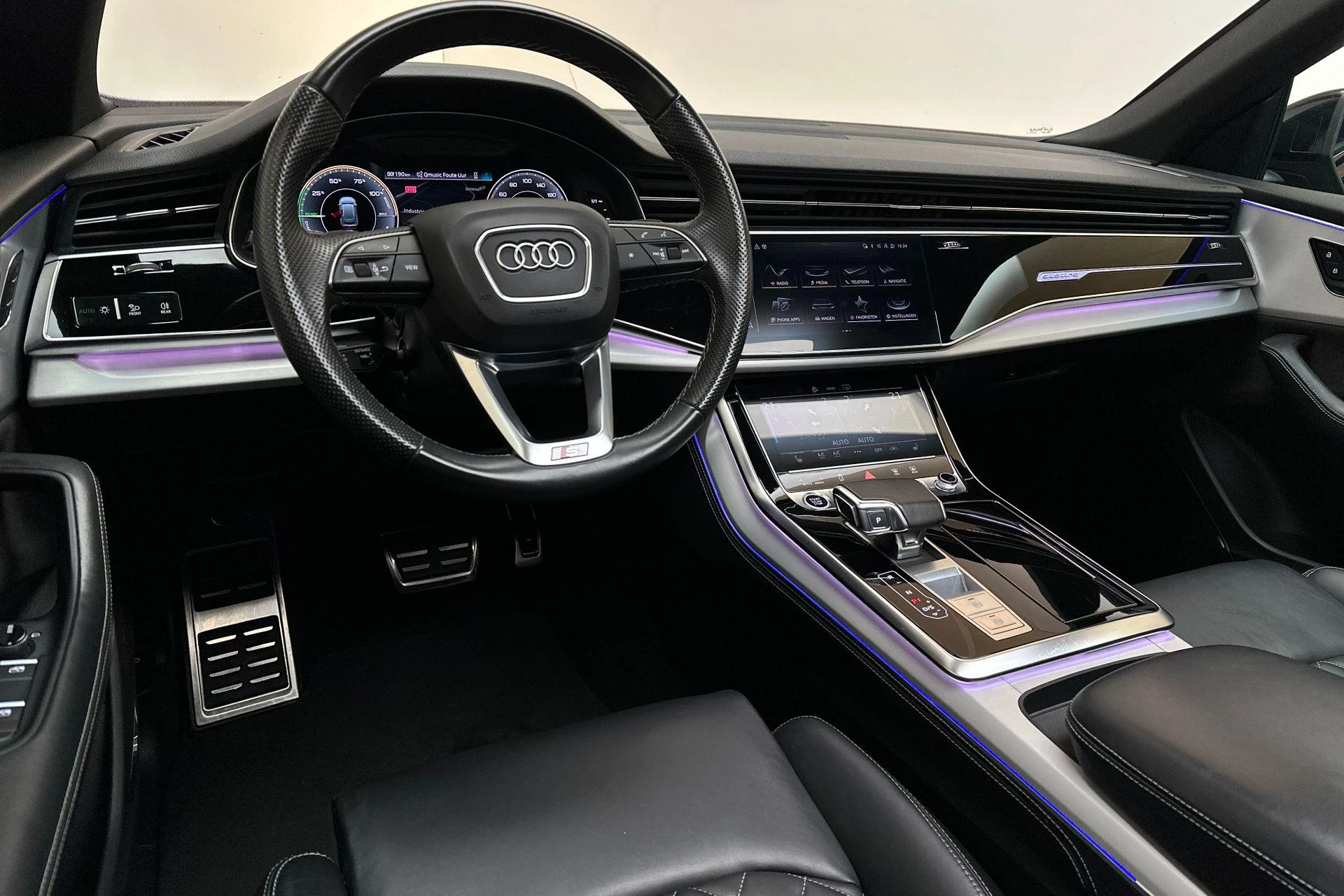 Hoofdafbeelding Audi Q8