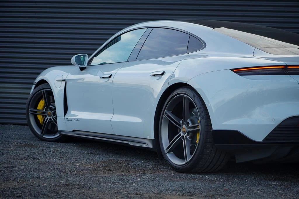 Hoofdafbeelding Porsche Taycan