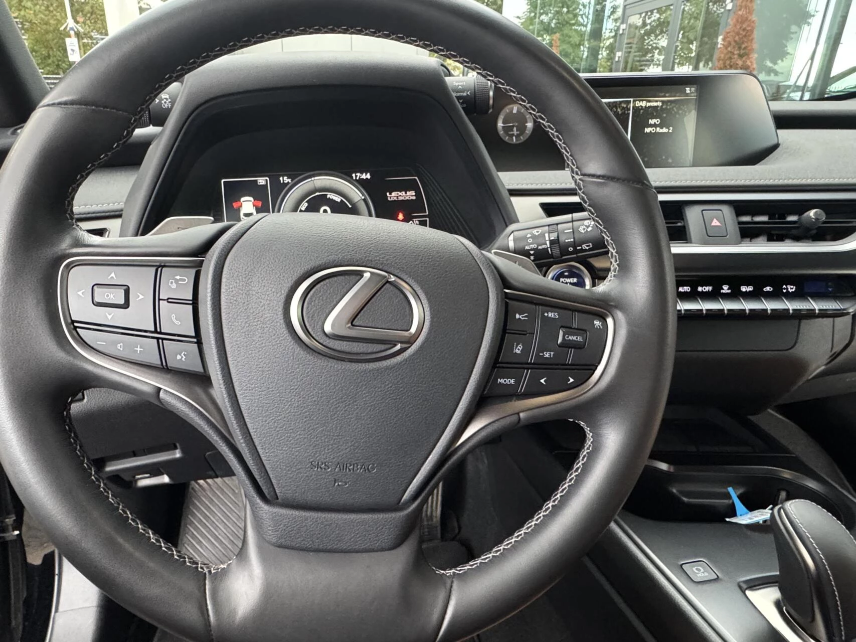 Hoofdafbeelding Lexus UX