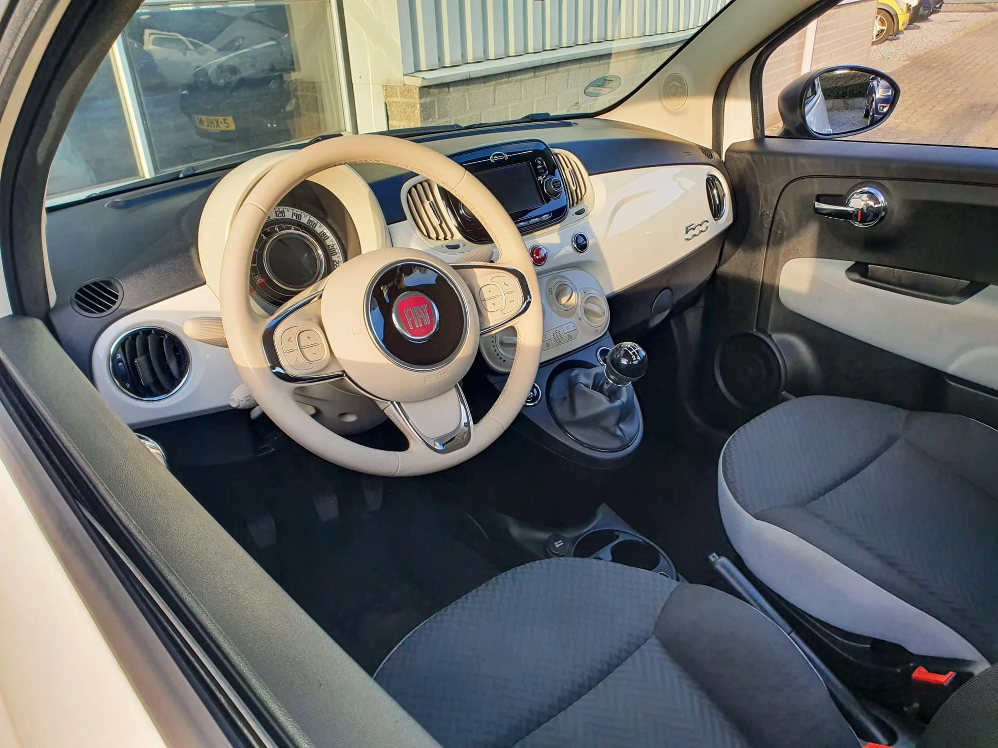 Hoofdafbeelding Fiat 500
